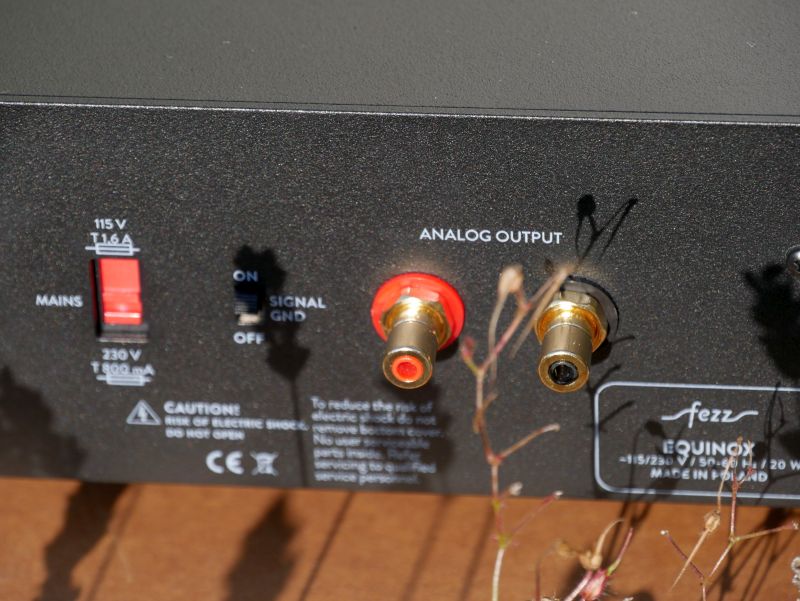 Fezz Equinox Analogausgang mit Groundlift Fezz Equinox Analogausgang mit Groundlift