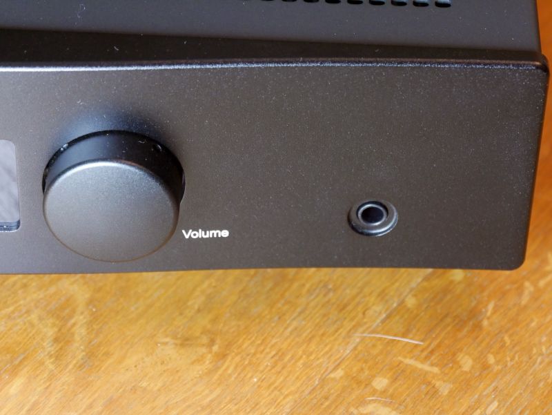 Hegel H 150 Lautstaerkeregler und Kopfhoereranschluss Hegel H 150 Lautstaerkeregler und Kopfhoereranschluss